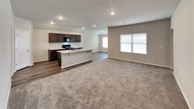 Building Photo - 10009 SW 41st St