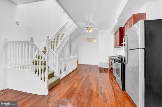 Building Photo - 1852 5th St NW