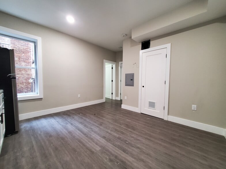 104 Belmont Ave 1A - 102 Belmont Ave