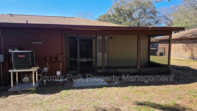 Building Photo - 4944 Malibu Ct