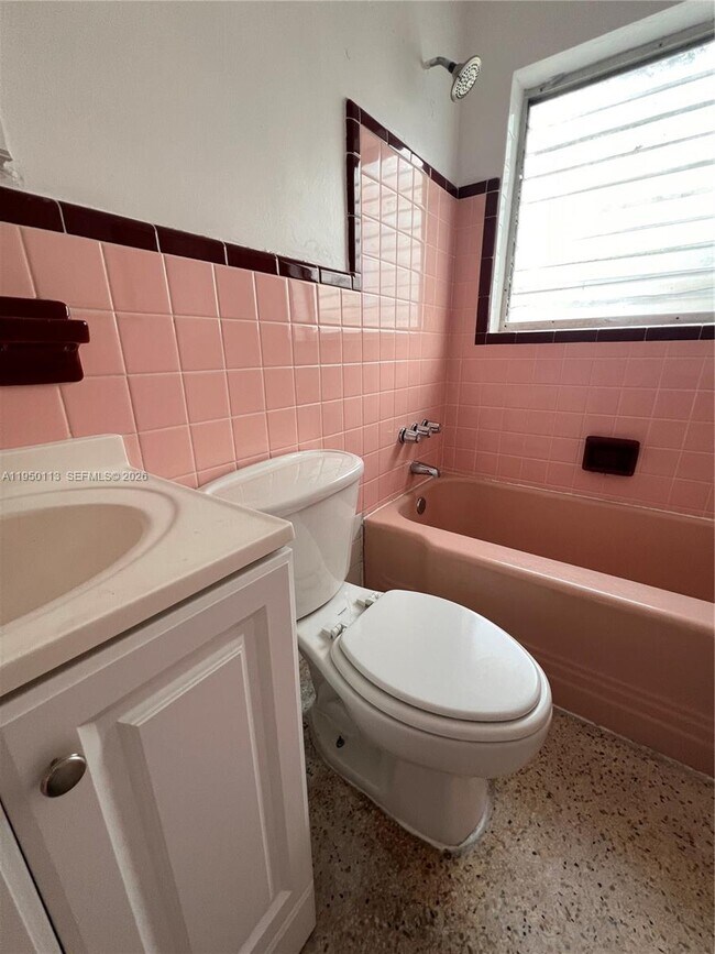 Building Photo - 1946 NE 167th St