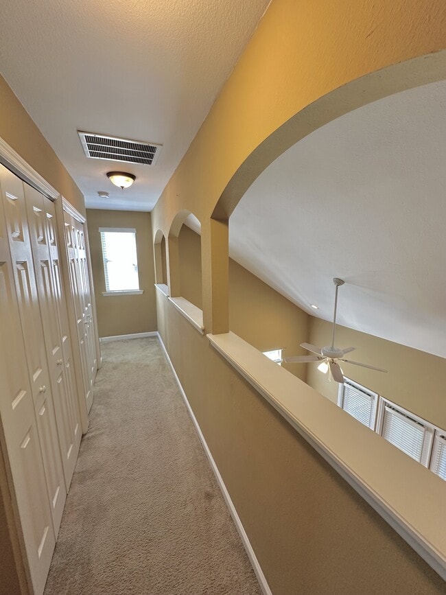 Building Photo - 2627 Spring Creek Hwy