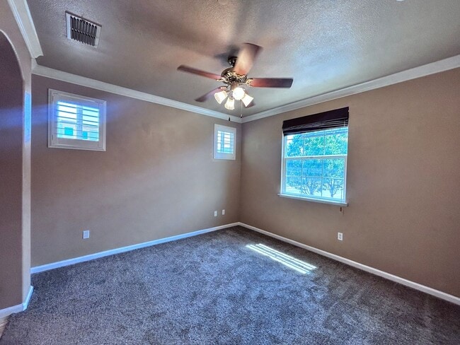 Building Photo - 201 Ferry Cir