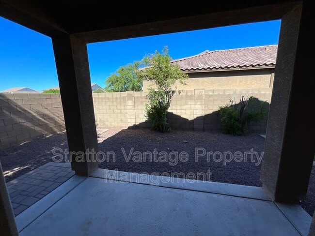 Building Photo - 3432 E Russell St