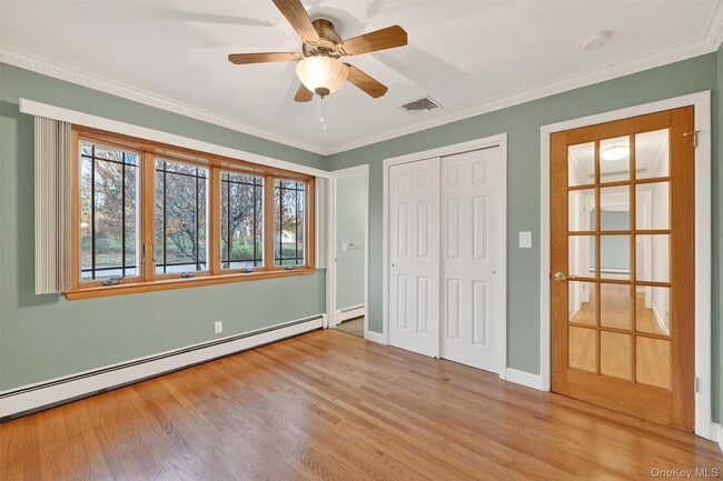 Building Photo - 350 Spring St