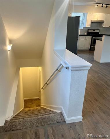 Building Photo - 1825 Canyon Blvd