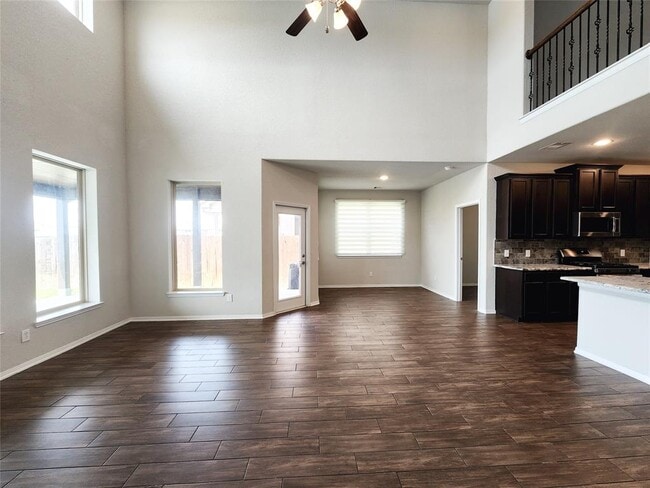 Building Photo - 14711 Sycamore Side Wy
