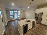 Building Photo - 2111 Austin St