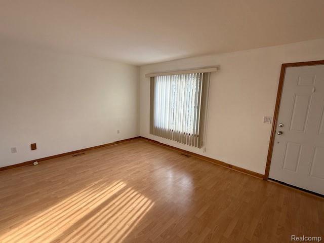 Building Photo - 48530 Sugarbush Rd