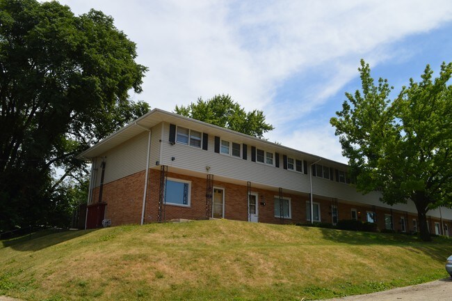 Building Photo - 1719 Remington Rd