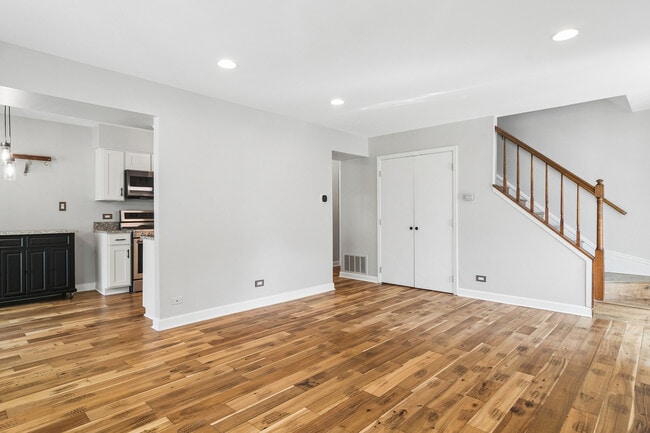 Building Photo - 452 Kennedy Pl