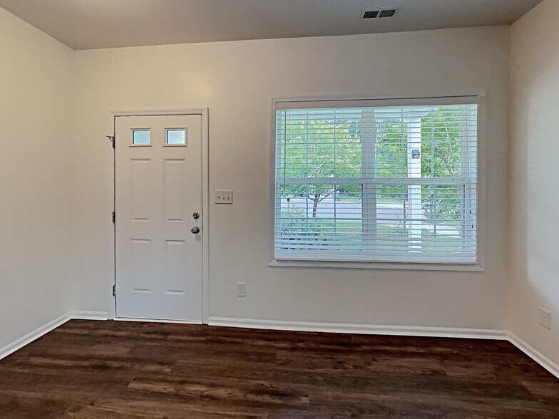 Building Photo - 114 Parsons Green Ct