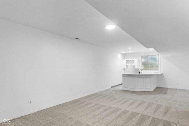 Building Photo - 12878 Mayfair Ln