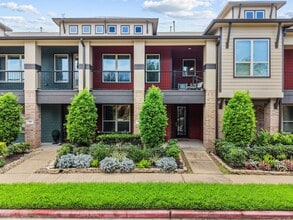 Building Photo - 416 Via Regatta Dr