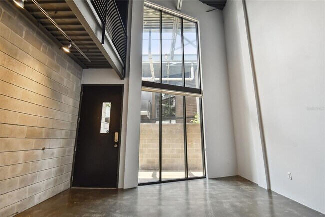 Building Photo - 217 N 12th St