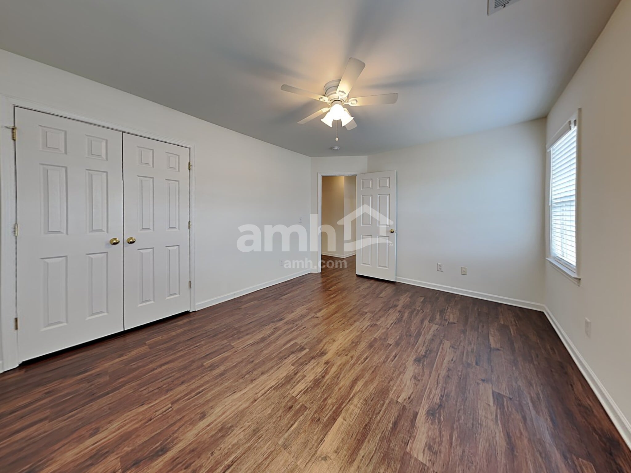 Building Photo - 1843 Longmont Dr