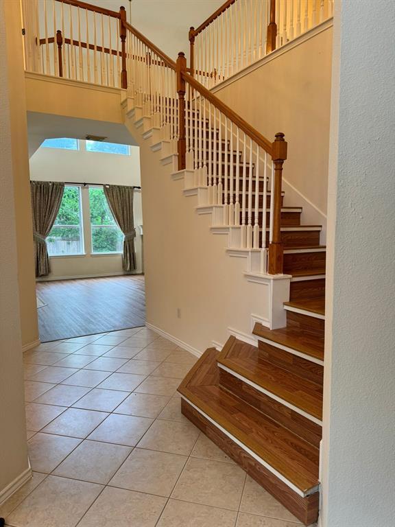 Building Photo - 9019 Mountain Mist Ln