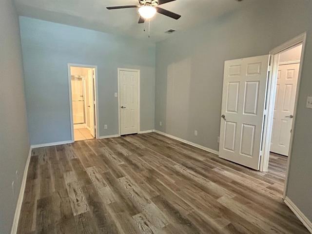 Building Photo - 1610 Poinsettia Blvd