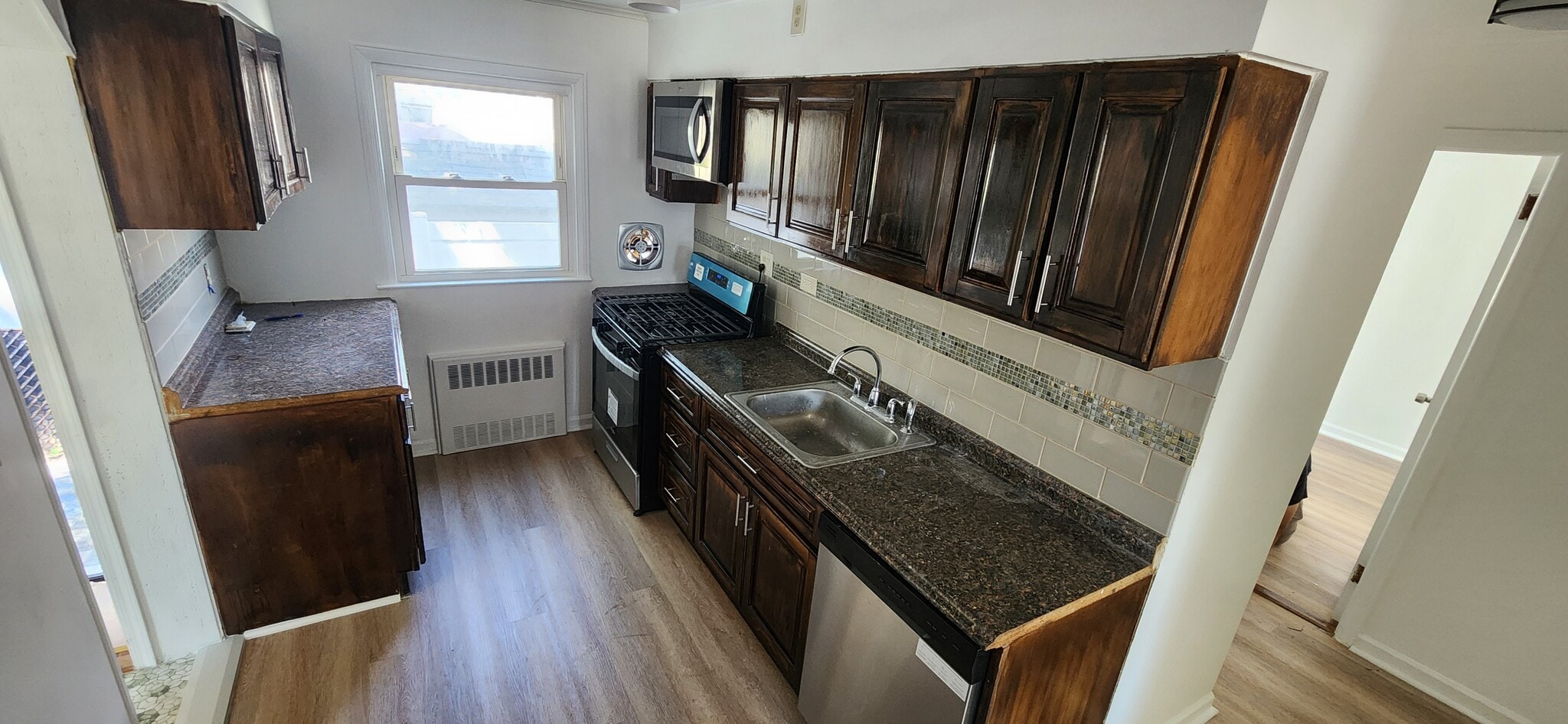 kitchen - 24915 147th Ave