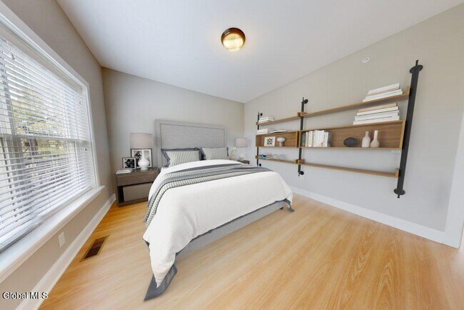 Building Photo - 2408 Backstretch Ave