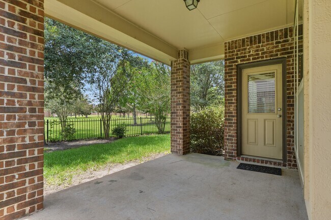 Building Photo - 5815 Creek Crossing Ct