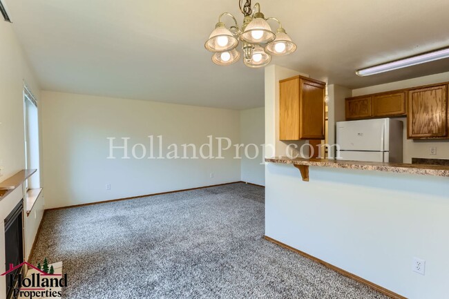 Building Photo - Cozy Comfort in Beaverton – 3-Bed, 2.5-Bat...