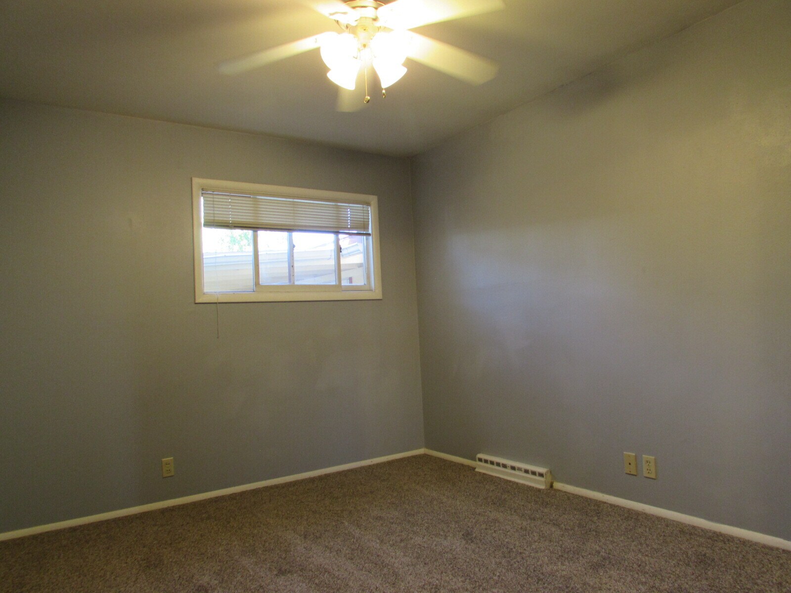 Building Photo - 2116 Bookcliff Ave