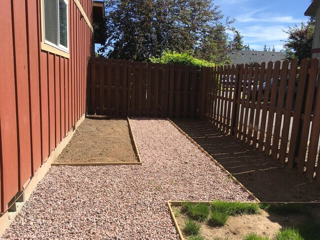 Building Photo - d21022