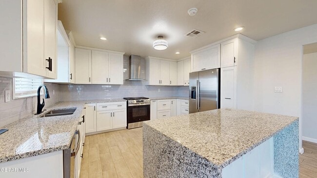 Building Photo - 508 Camino De La Rosa Rd