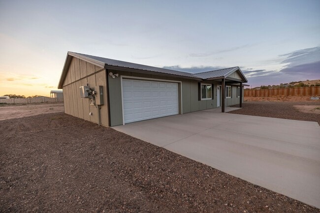 Building Photo - 298 Halli Jo Loop