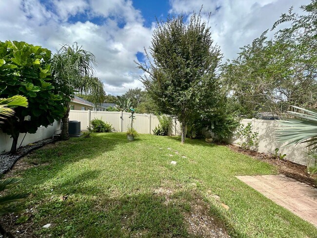 Building Photo - Spacious 3-Bed, 2-Bath Fully Gated Home in...