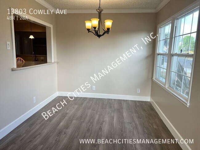 Building Photo - 13803 Cowley Ave