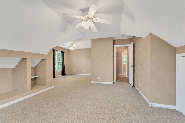 Building Photo - Awesome 3BR/2BA home near Percy Priest!