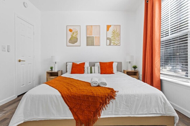 Building Photo - 2929 Kings Rd