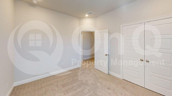 Building Photo - 7111 Daytona Mews