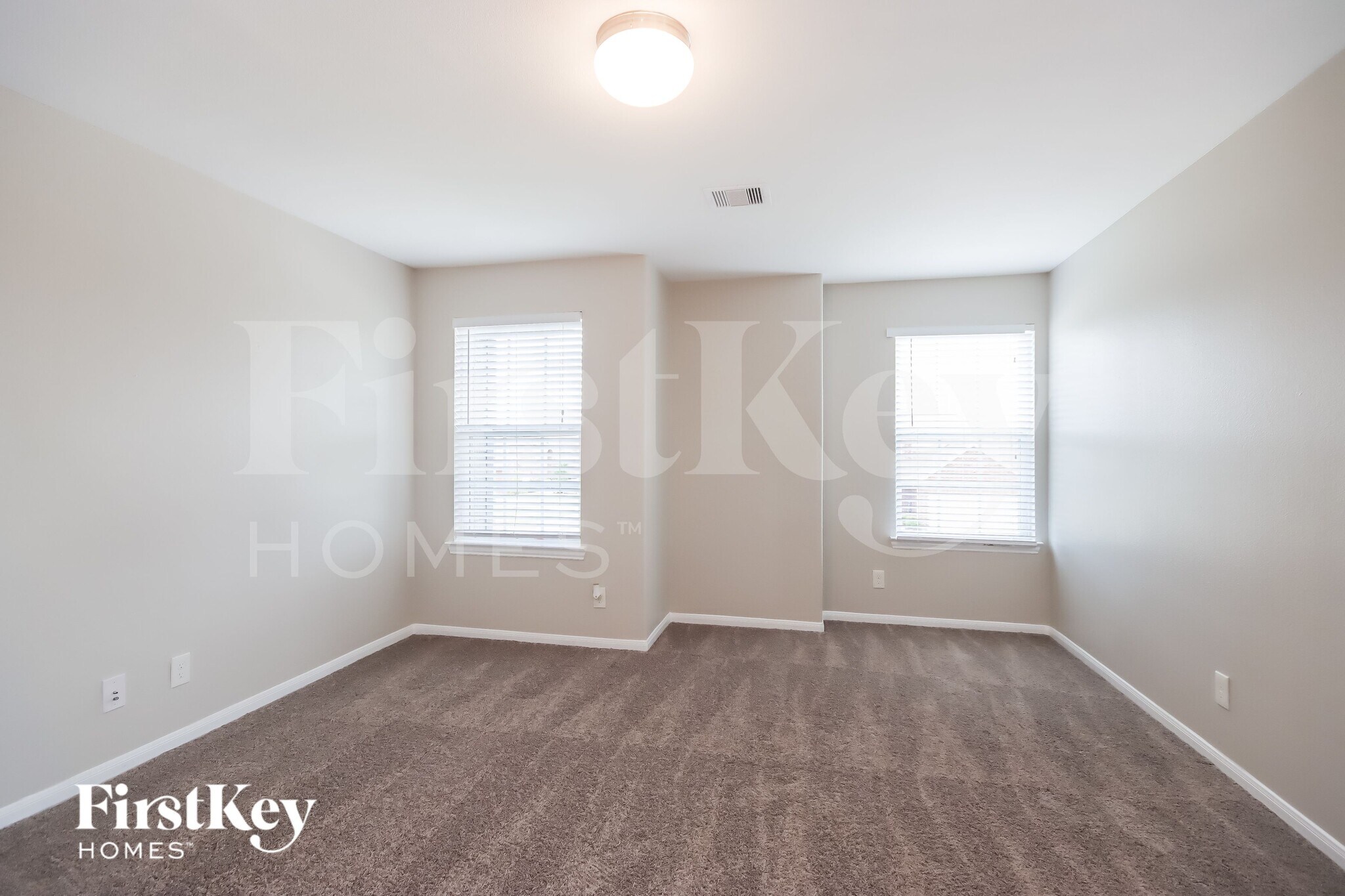 Building Photo - 10002 Chase Ct