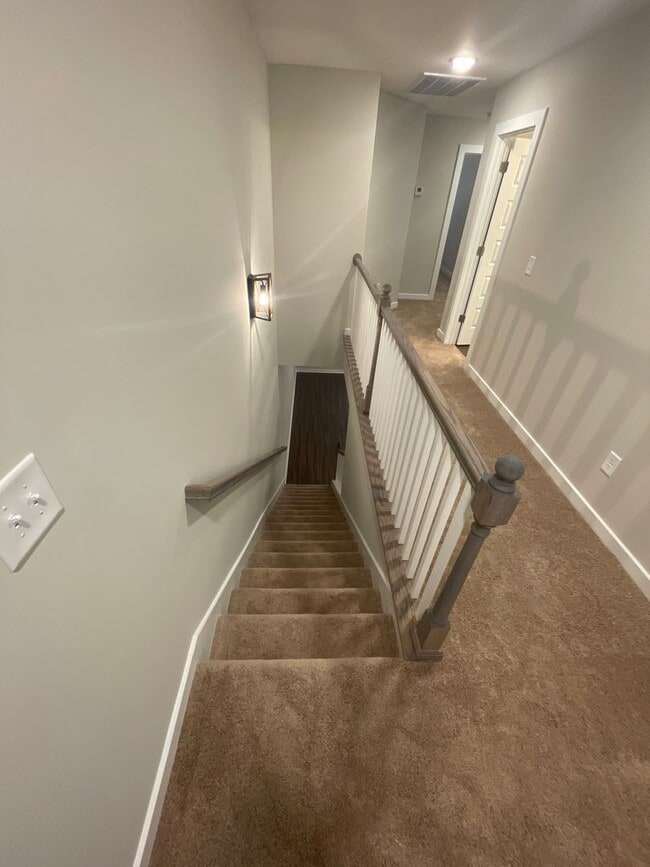 Building Photo - Home for Rent in Oak Grove, AL!!! Available to View Now!
