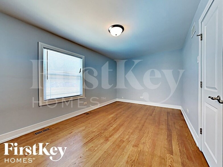 Building Photo - 5434 Georgetown Dr