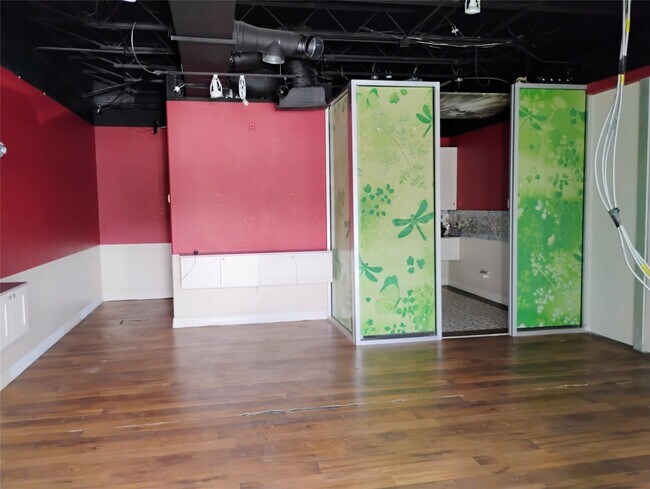 Building Photo - 9788 Clarewood Dr