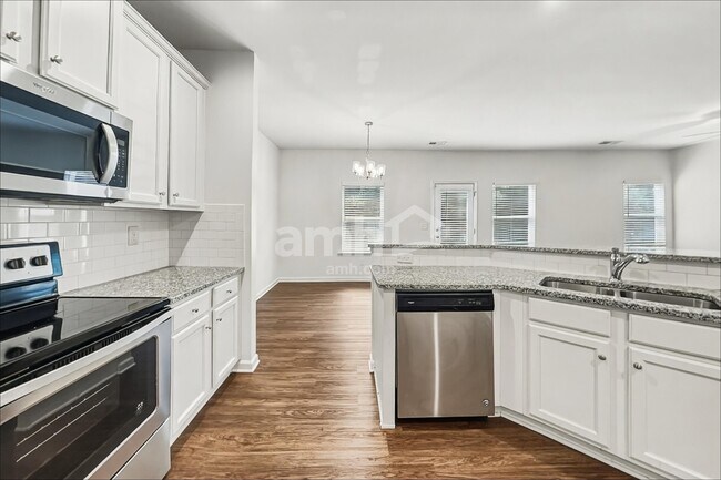 Building Photo - 516 Woodall Rd
