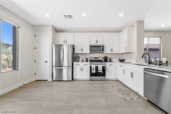 Building Photo - 57 Lk Blf Ct