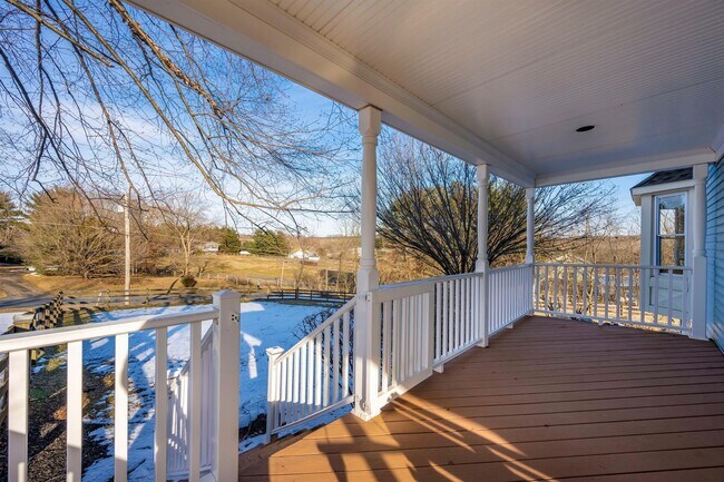 Building Photo - WELLER ESTATES