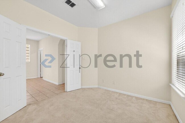 Building Photo - 3408 Porter Creek Dr