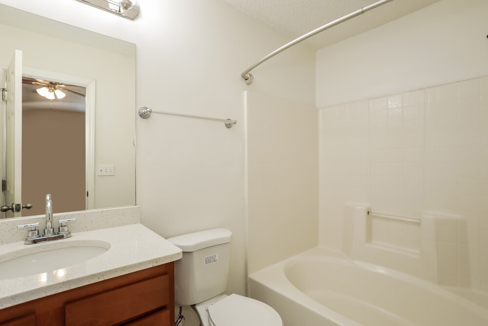 Building Photo - 3332 Volley Dr