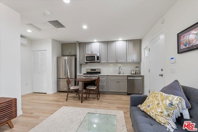 Building Photo - 2401 21st St