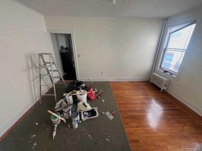 Building Photo - 43-40 42nd St