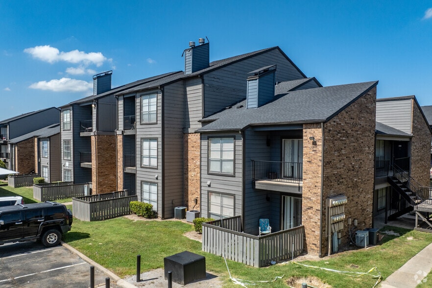 Additional Building View - Forest Ridge
