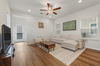 Building Photo - 2017 Ridge Runner Dr