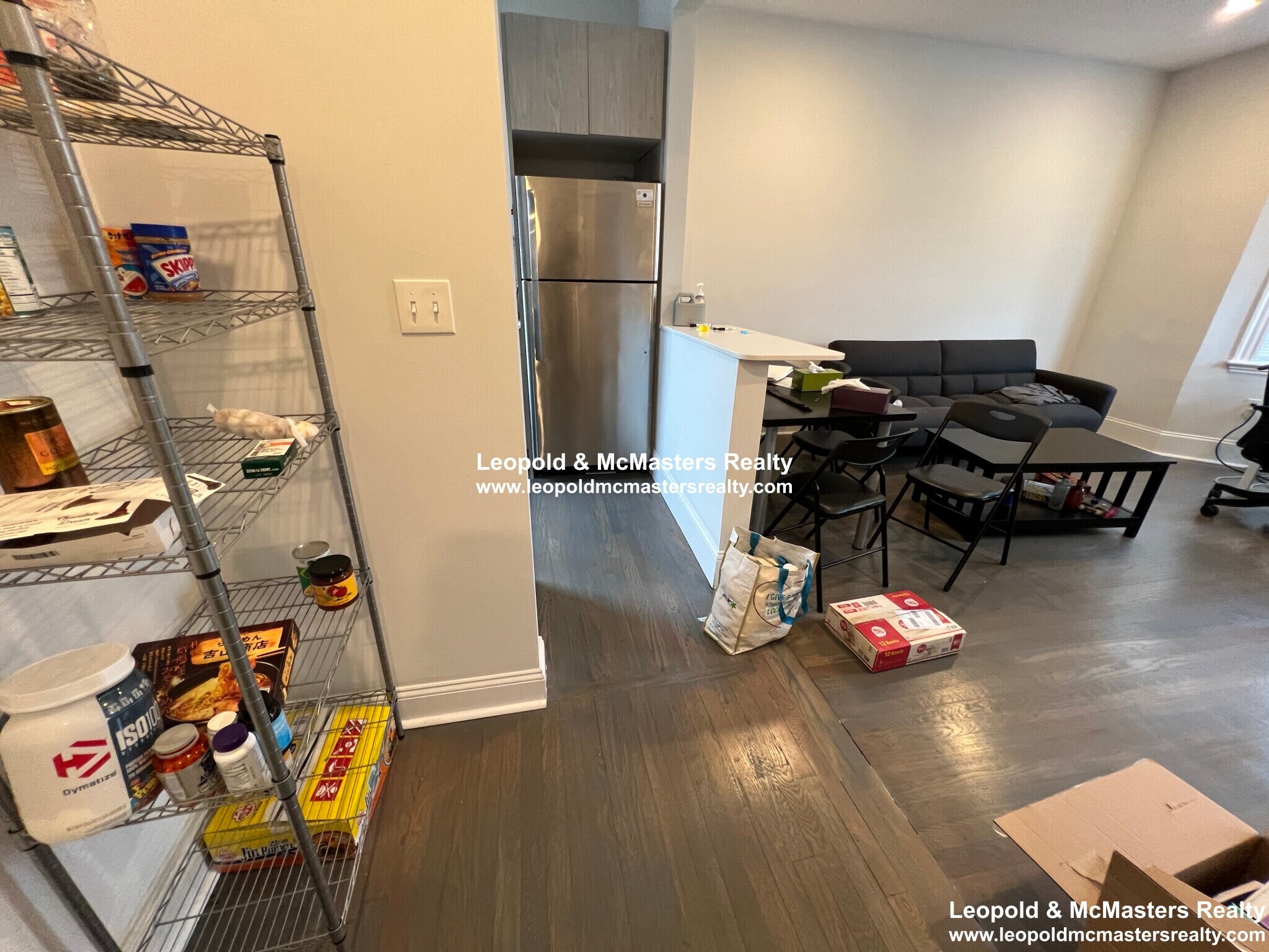 Building Photo - 112 Queensberry St