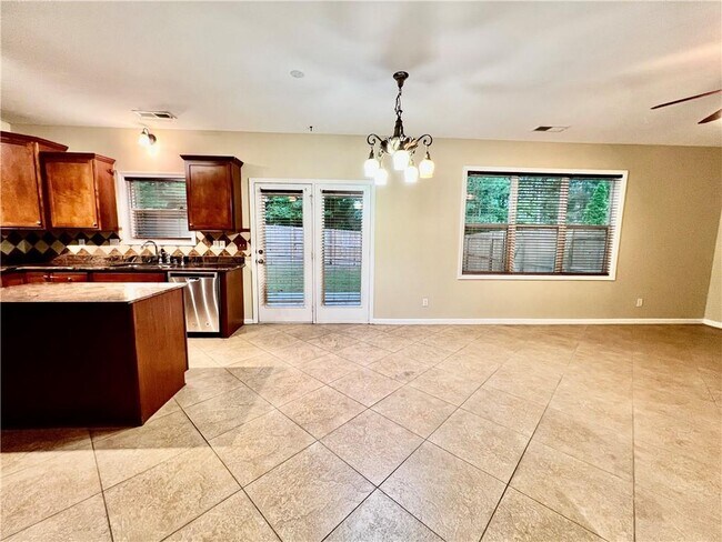 Building Photo - 2066 Peach Shoals Cir